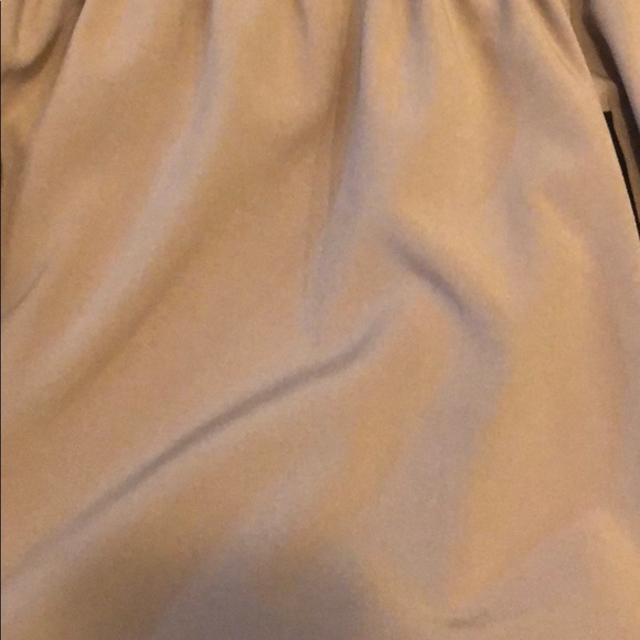 a dress - Picture 2 of 4